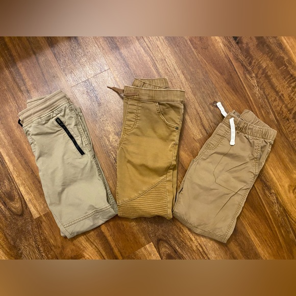Cat & Jack Other - Bundle of 3 Boys Khaki Pants - Cat & Jack / Art Class
